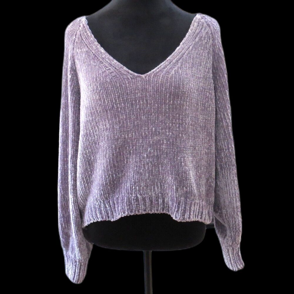 Express Women's  Cropped Chenille V Neck Sweater Purple S EUC - Picture 2 of 9